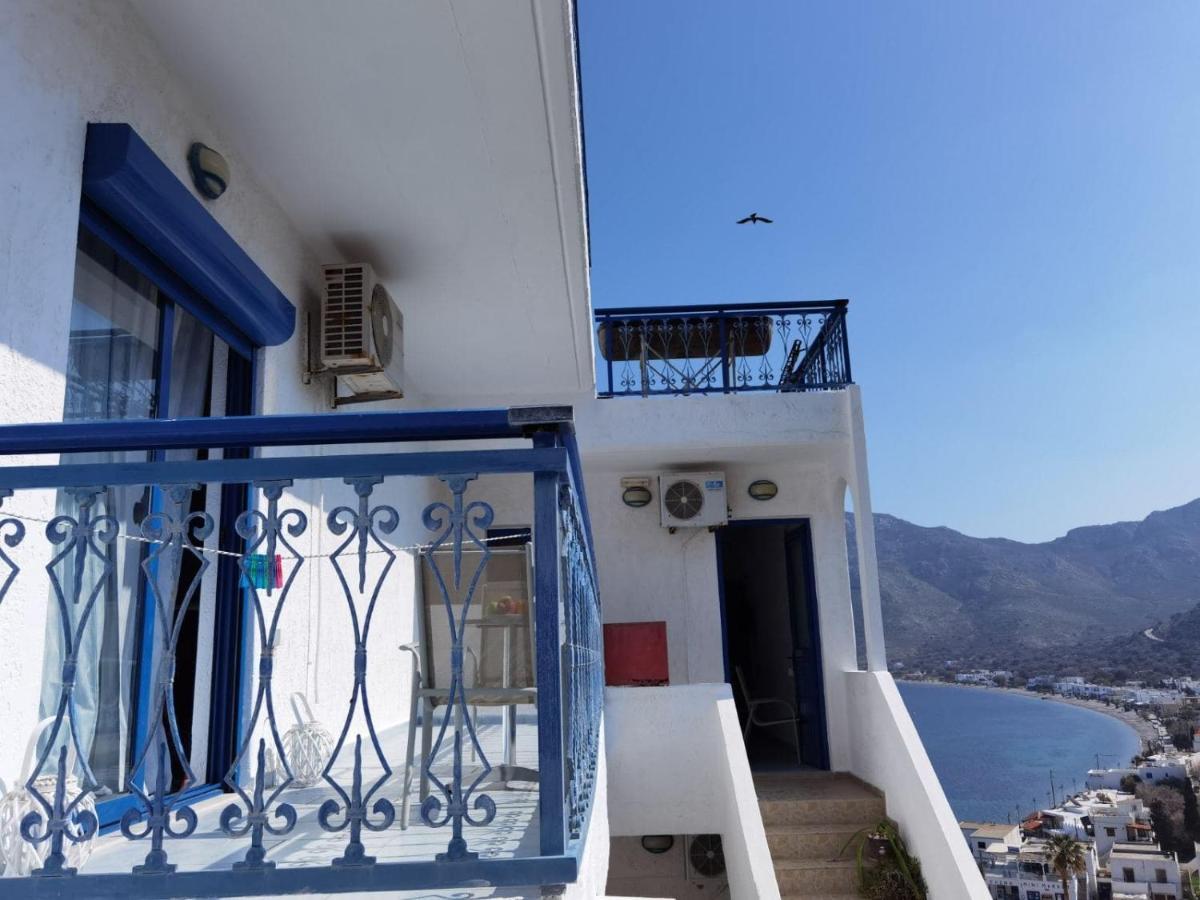 Marinas Studios Livadia  Exterior foto