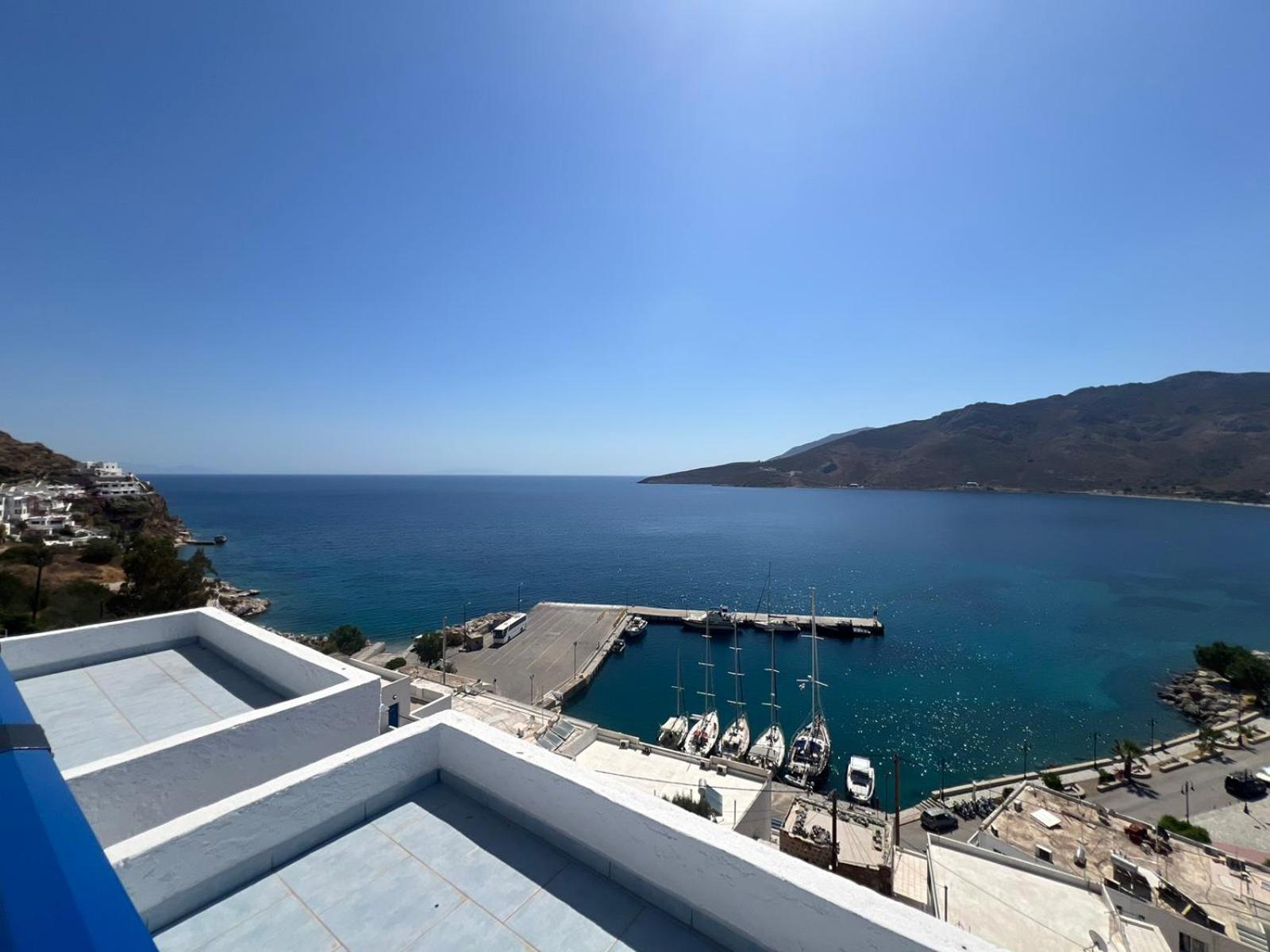 Marinas Studios Livadia  Zimmer foto