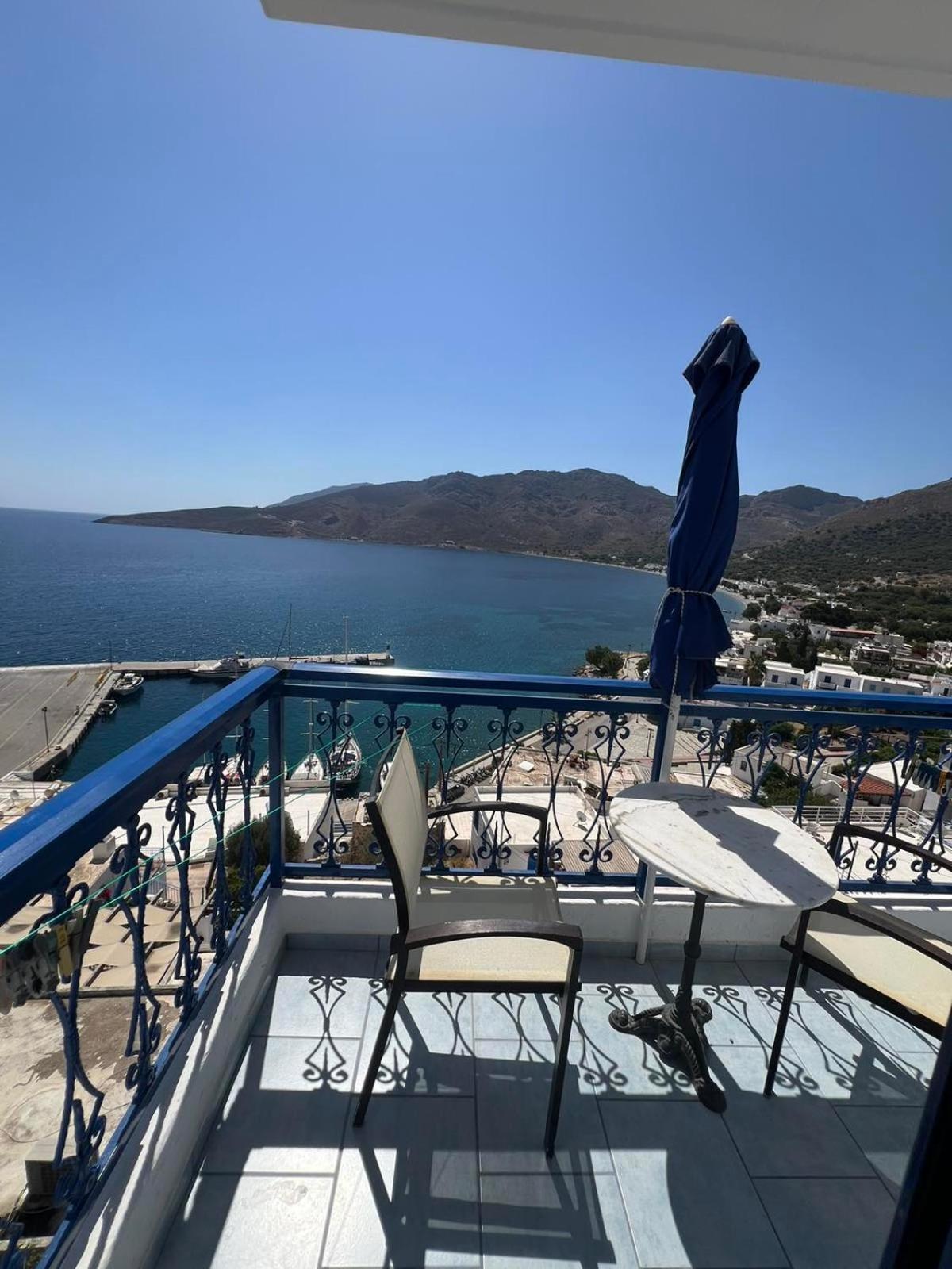 Marinas Studios Livadia  Exterior foto