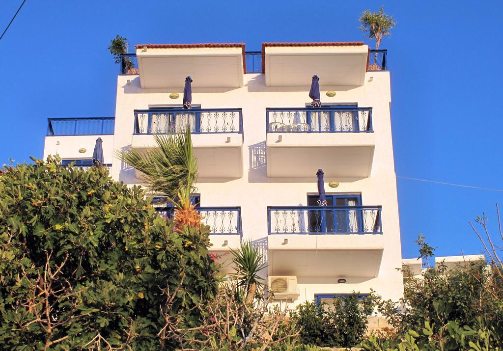 Marinas Studios Livadia  Exterior foto